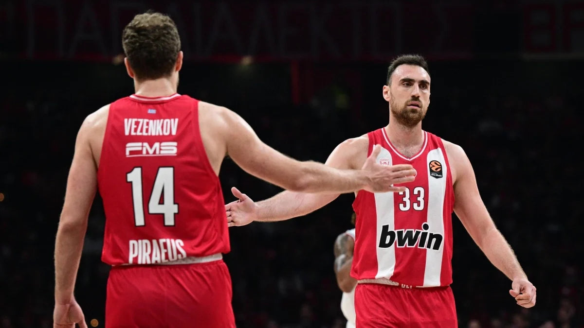 Euroleague: Στην καλύτερη πεντάδα Βεζένκοβ και Μιλουτίνοφ